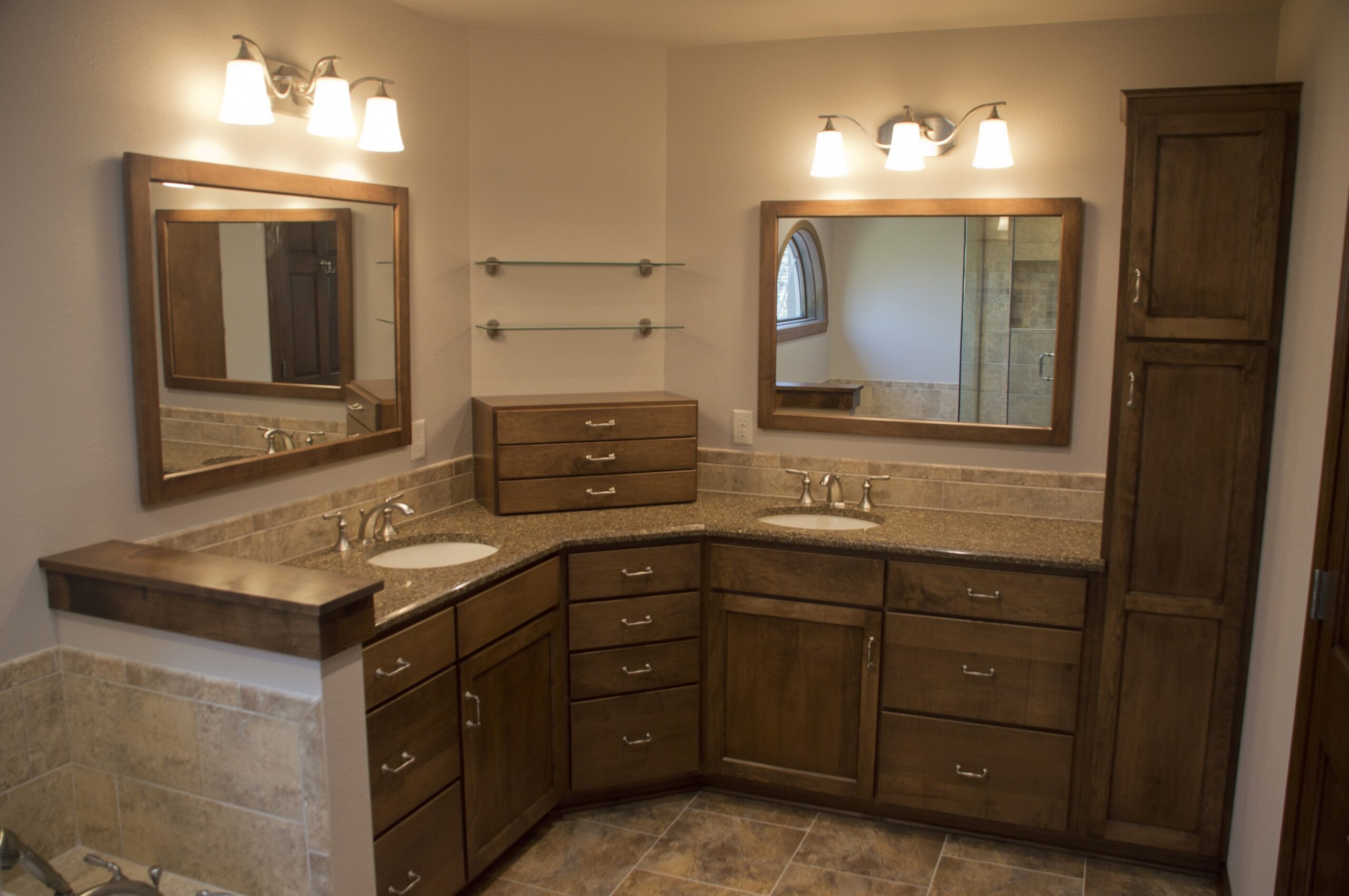 Dimension August 2024 Blog - Five Must-Have Bathroom Features for Aging in Place_2
